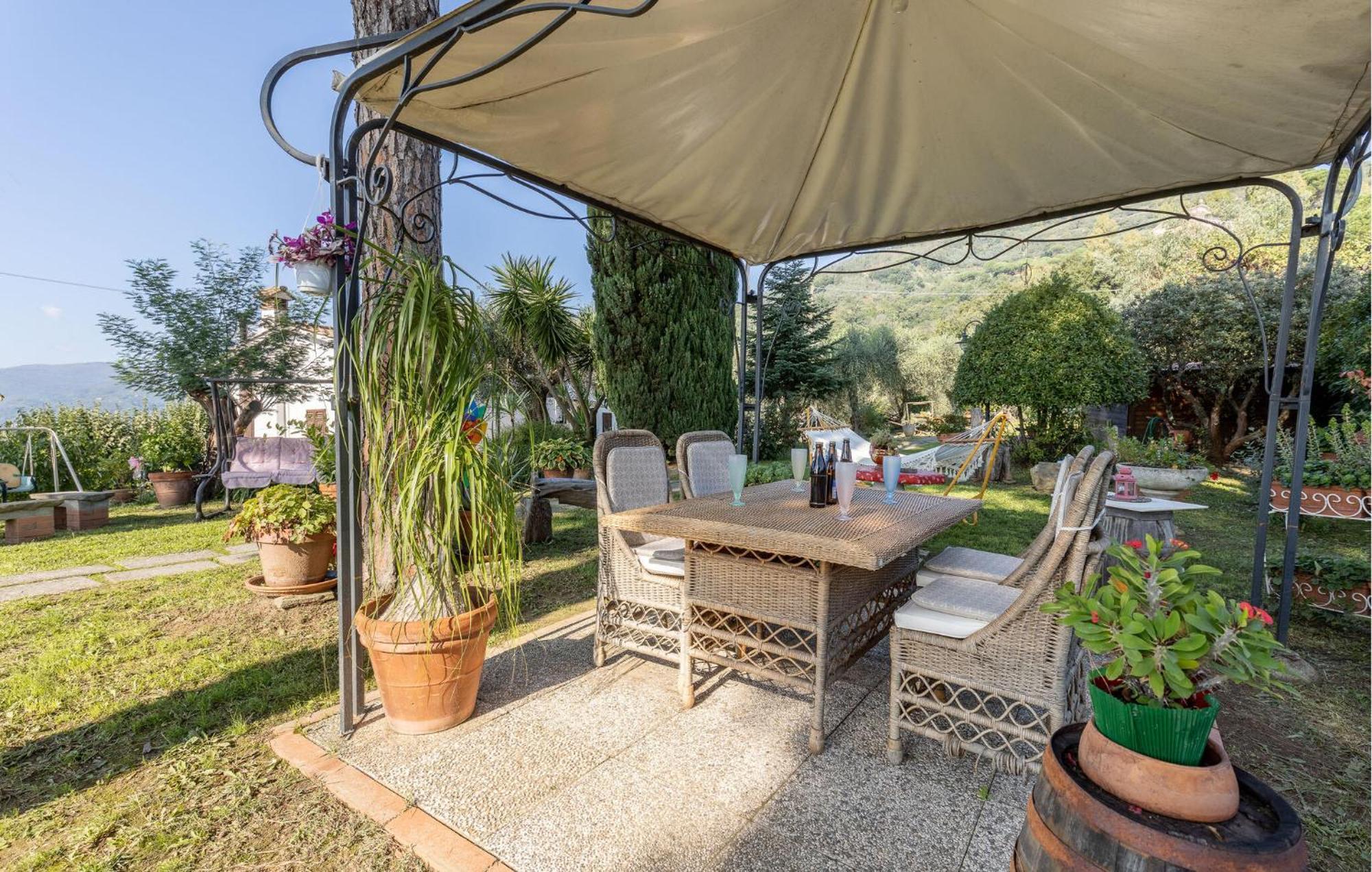 Beautiful Home In Uzzano Pt With Kitchen Kültér fotó