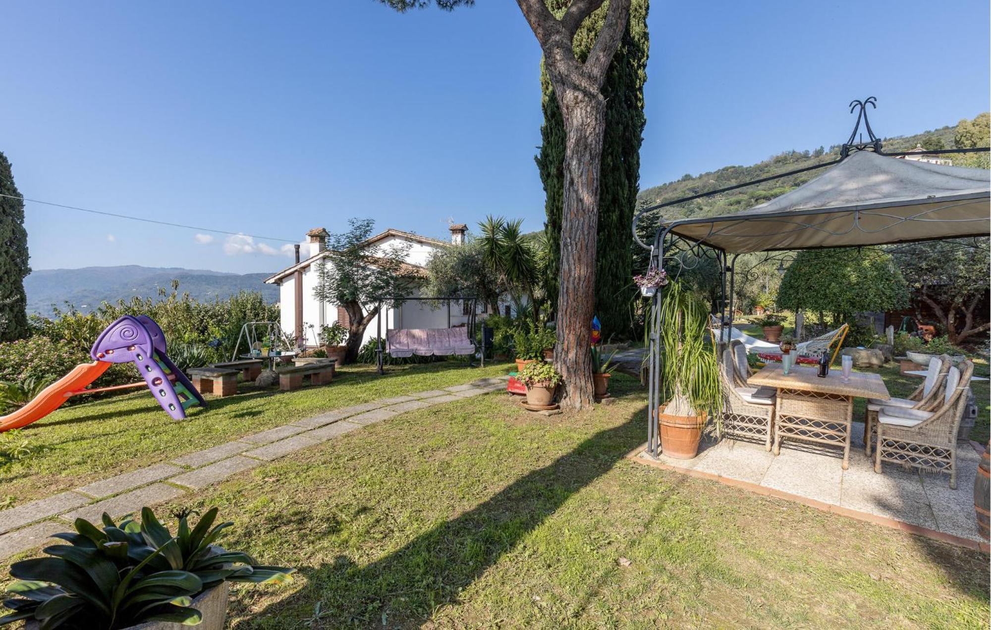 Beautiful Home In Uzzano Pt With Kitchen Kültér fotó