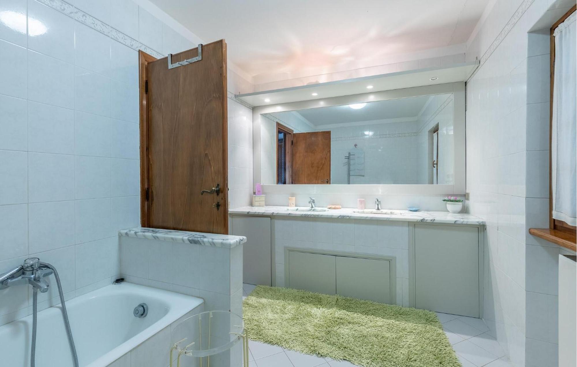 Beautiful Home In Uzzano Pt With Kitchen Kültér fotó