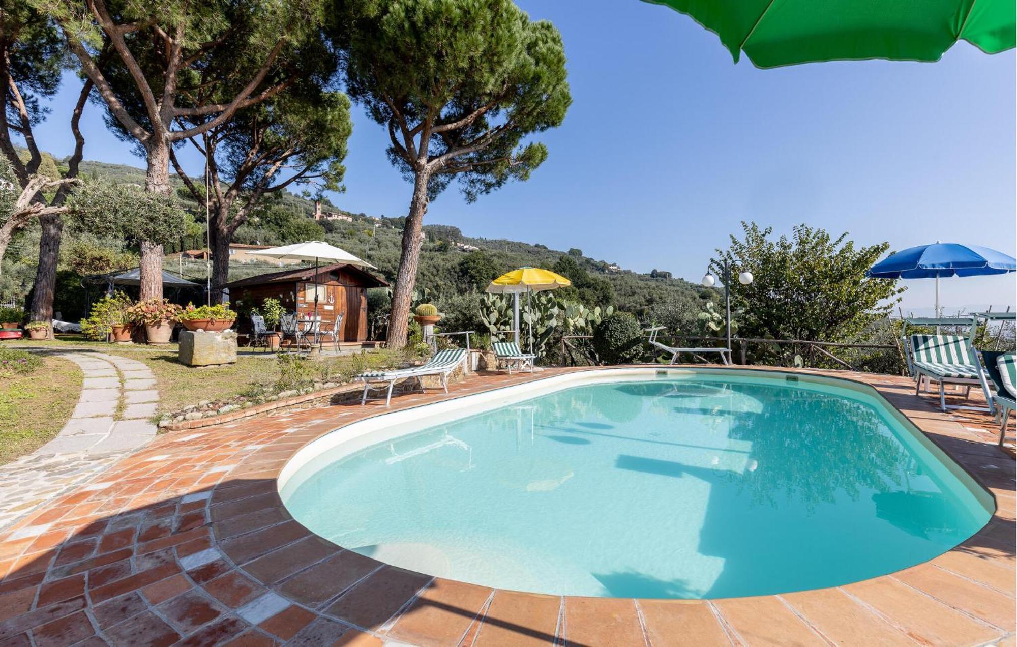 Beautiful Home In Uzzano Pt With Kitchen Kültér fotó