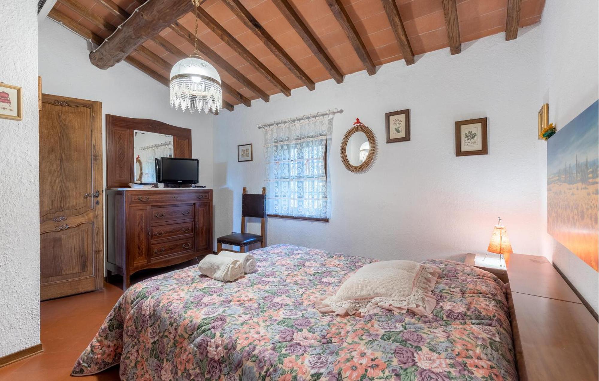 Beautiful Home In Uzzano Pt With Kitchen Kültér fotó