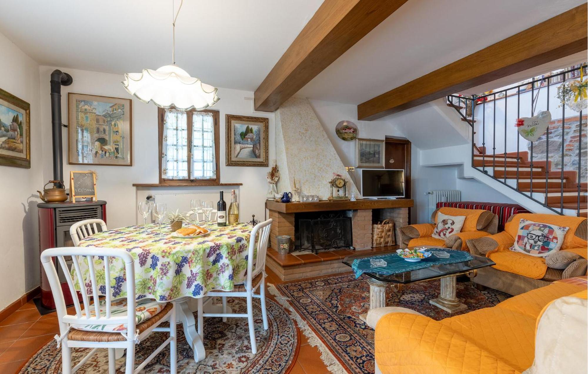 Beautiful Home In Uzzano Pt With Kitchen Kültér fotó